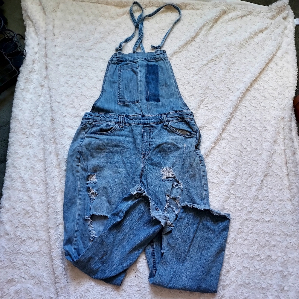 Almost famous super distressed Farmer overalls Junior 9 Ranch Cowgirl Grunge